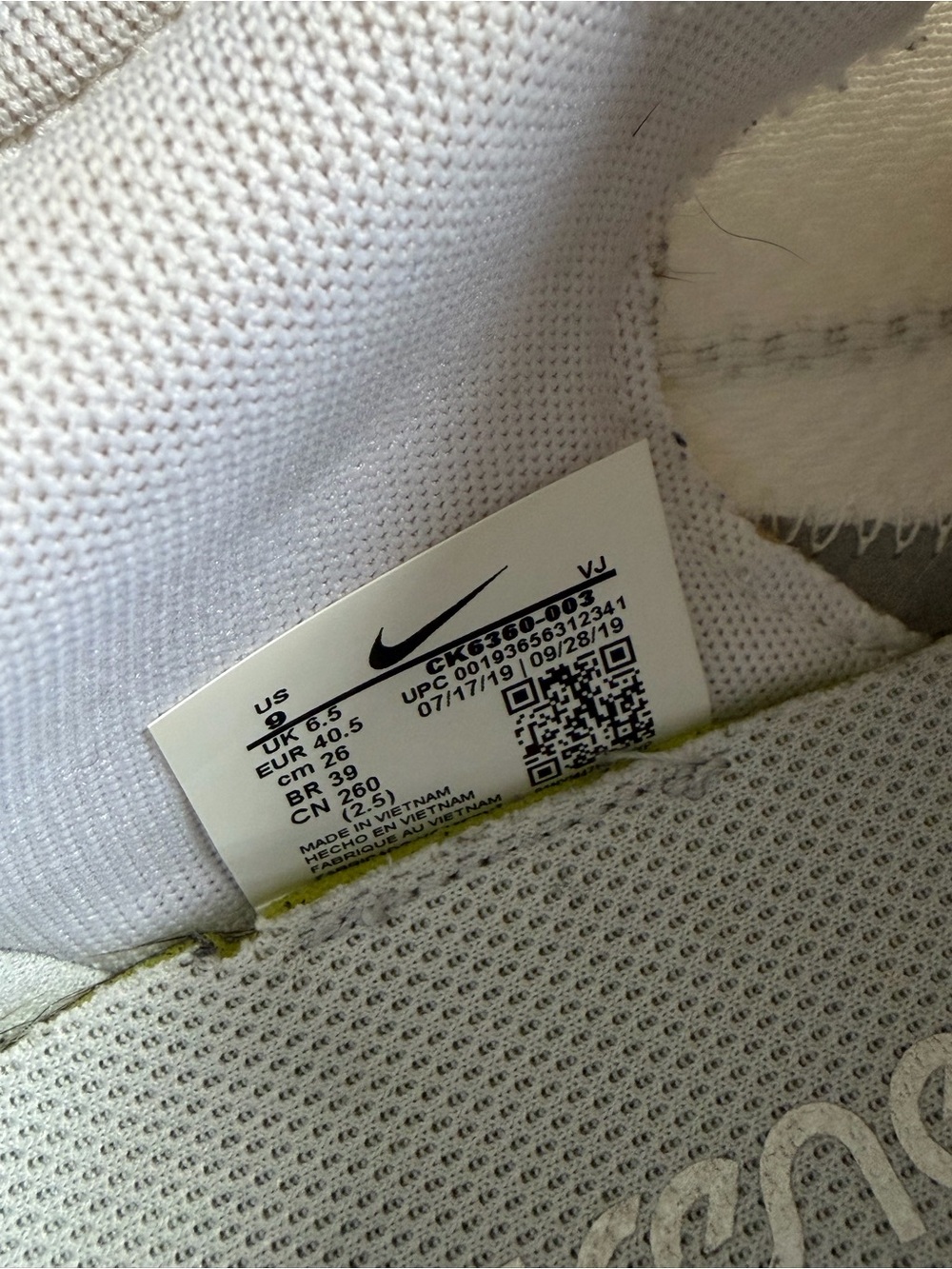 Nike Women's Cream White Mesh Sneakers - Picture 5 of 5